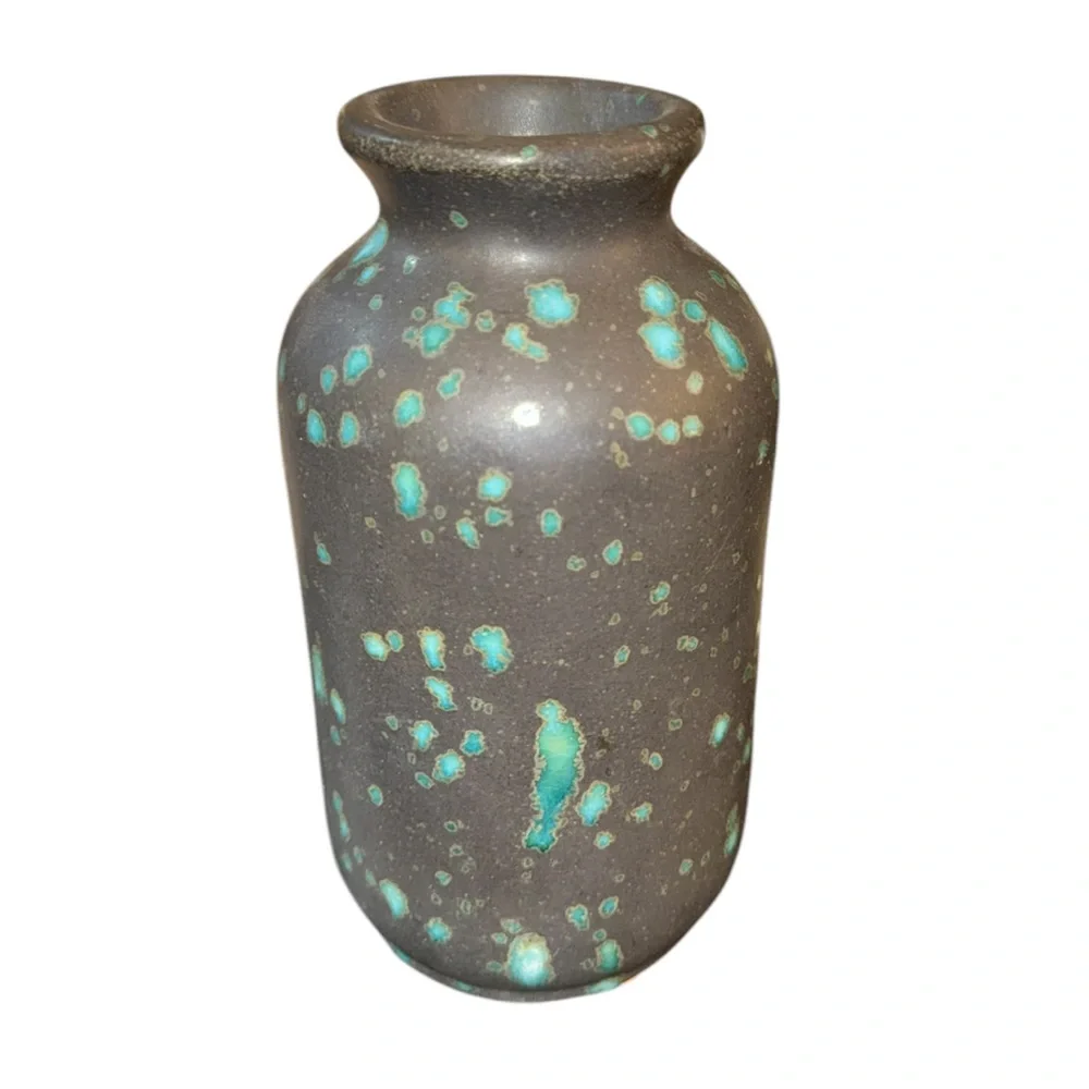 NB Spatter Stoneware Vase